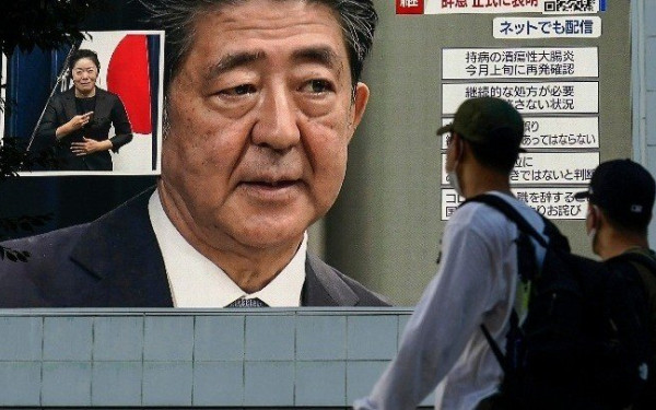 Ιαπωνία: Παγωμένη η κοινωνία από την αποτρόπαια δολοφονία του πρώην πρωθυπουργού Σίνζο Άμπε