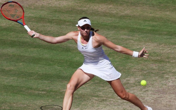 Τένις: «Λαίδη» του Γουίμπλεντον η Ριμπάκινα (βίντεο)