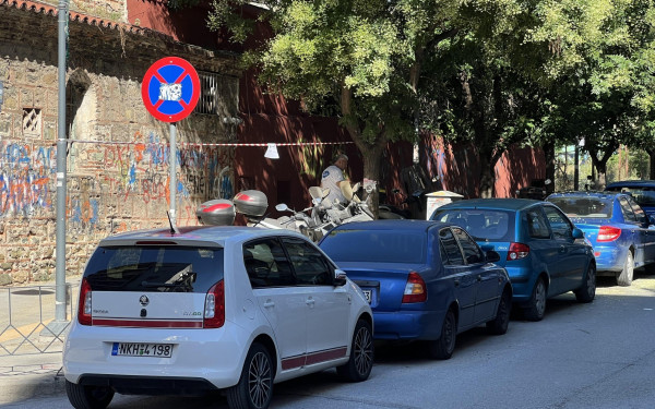 Θεσσαλονίκη: Ο υπερβάλλων ζήλος της Τροχαίας, η πρωτιά της Διαμαντοπούλου και οι τιμές στα διόδια της Εγνατίας οδού. Γράφει ο Σαλονικιός