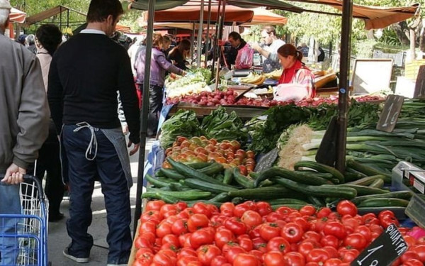 Θεσσαλονίκη:  +20% η κίνηση στις λαϊκές αγορές την εορταστική περίοδο