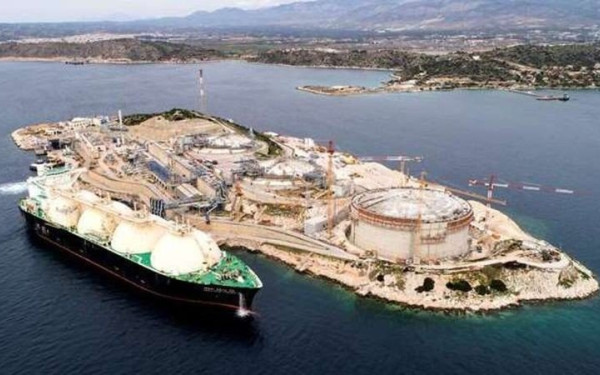 Το CNBC στη Ρεβυθούσα: Το ελληνικό νησάκι που βοηθά την Ευρώπη να έχει ενεργειακή επάρκεια (βίντεο)