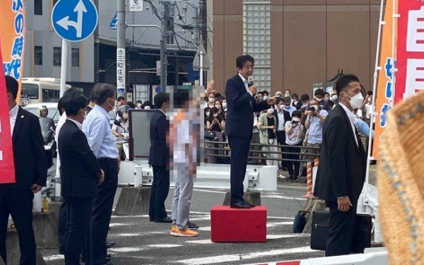 Σίνζο Άμπε: Βίντεο σοκ από τη στιγμή της δολοφονίας - Σκληρές εικόνες