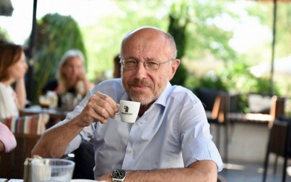 Πρωινός καφές με τον Δημήτρη Βαρτζόπουλο