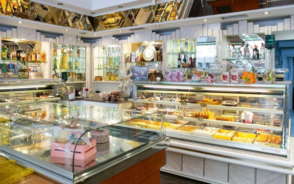 Zαχαροπλαστείο «Απόστολος» στο Κορδελιό