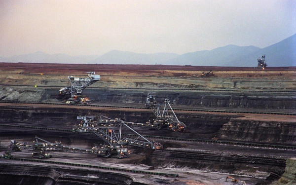 Ξαναπαίρνει μπροστά το ορυχείο Νοτίου Πεδίου στην Πτολεμαίδα για την εξόρυξη λιγνίτη