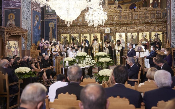 Με βαθιά συγκίνηση και αναφορές στο σπουδαίο έργο του το τελευταίο «αντίο» στον Νικόλαο Παπαγεωργίου 