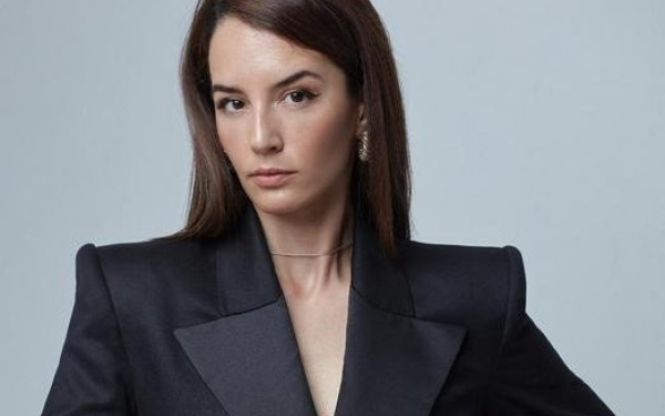 Η Ελ. Ταμπούρη μάς μιλάει για την αδιάλειπτη έμπνευση της και τη νέα της συλλογή που παρουσίασε στο Μιλάνο