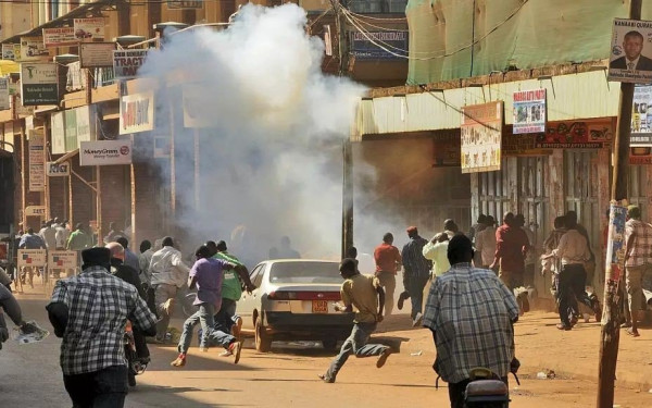 Ουγκάντα: «Τον έχω στο υπόγειό μου» δηλώνει ο γιος του προέδρου για μέλος της αντιπολίτευσης που απήχθη και αγνοείτο