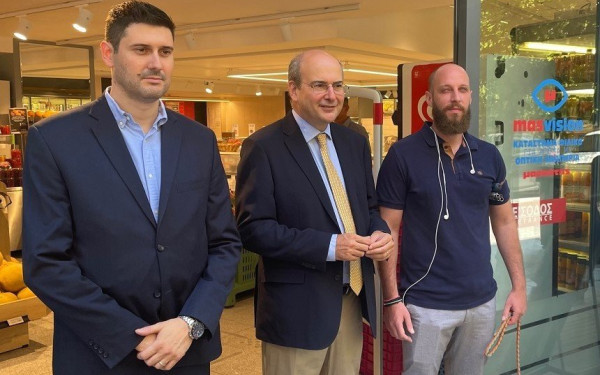 Χατζηδάκης: «Παράδειγμα έμπρακτης ευαισθησίας» το σούπερ μάρκετ «Μασούτης» για άτομα με προβλήματα όρασης