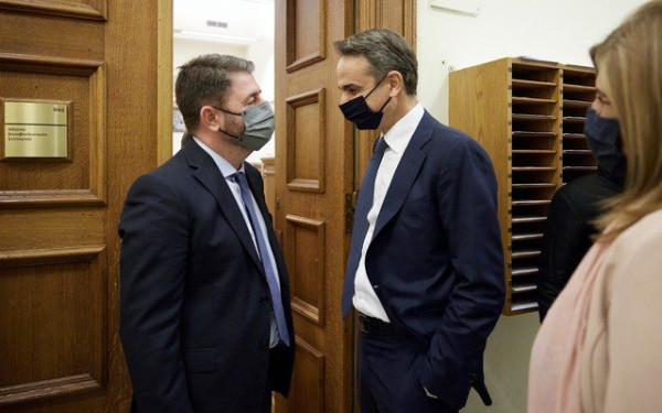 Η κρίση και οι «γαλάζιοι»:  Μη ανήκεστος βλάβη ή Βατοπέδι; 