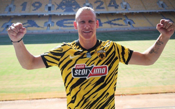 Και με τη βούλα στην ΑΕΚ ο Βίντα (βίντεο)