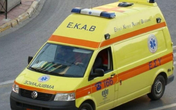 Γρεβενά: «Γέφυρα ζωής» από αστυνομικούς για τραυματισμένο αγοράκι - Μεταφέρθηκε σε νοσοκομείο στη Λάρισα Γρεβενά: «Γέφυρα ζωής» από αστυνομικούς για τραυματισμένο αγοράκι - Μεταφέρθηκε σε νοσοκομείο στη Λάρισα