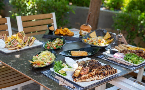 «Vrachos Street Food Cuisine» στην Πολίχνη