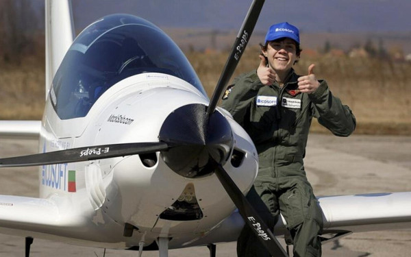 Ο 17χρονος που έκανε το γύρο του κόσμου σε... πέντε μήνες και μία μέρα