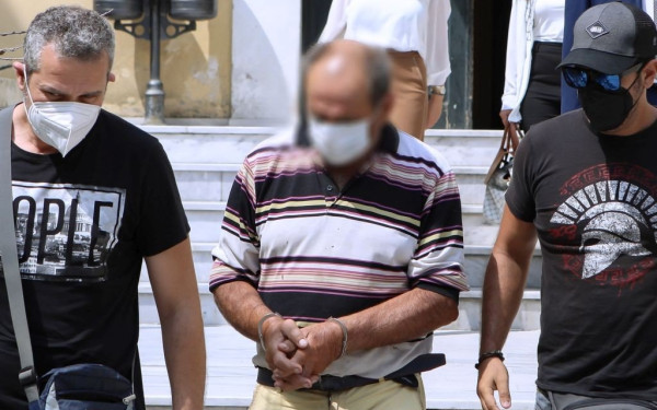 Δίωξη για απόπειρα ανθρωποκτονίας κατά συρροή στον 70χρονο που πυροβόλησε ανήλικους στο Αλεποχώρι 