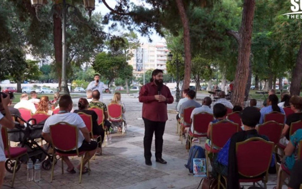 Απτόητοι οι «εξορκιστές» της Θεσσαλονίκης - Έκαναν νέα τελετή σε ξενοδοχείο μετά τον εισαγγελέα (βίντεο)