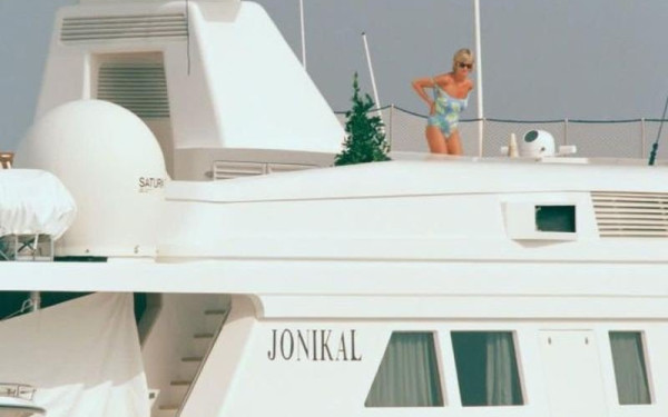 Προς πώληση το γιοτ «Jonikal»: Το τελευταίο καλοκαίρι της πριγκίπισσας Νταϊάνας στην υπερπολυτελή θαλαμηγό