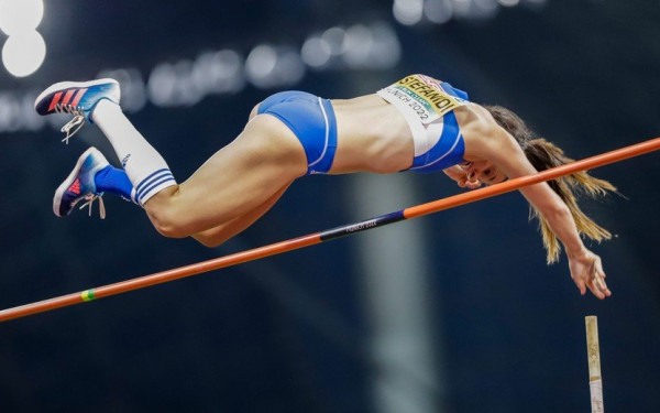 Ευρωπαϊκό πρωτάθλημα στίβου: Δεύτερη θέση για τη Στεφανίδη στο συγκλονιστικό τελικό του επί κοντώ (βίντεο)