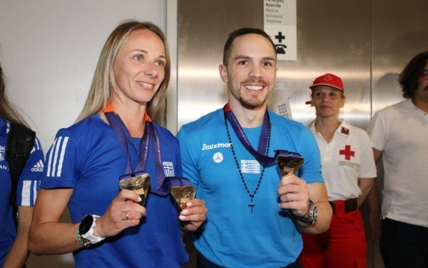 Ντρισμπιώτη και Πετρούνιας επέστρεψαν θριαμβευτές από το Μόναχο (βίντεο+φωτ.) 