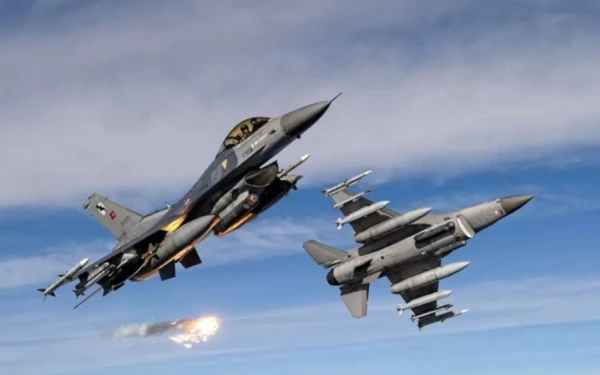 Νέες τούρκικες αεροπορικές επιδρομές εναντίον Κούρδων μαχητών στο Ιράκ και στη Συρία