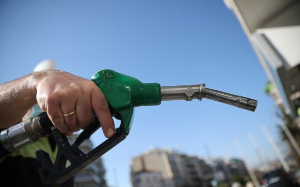Αυξήσεις στα καύσιμα φέρνει το «ράλι» στην τιμή του πετρελαίου Αυξήσεις στα καύσιμα φέρνει το «ράλι» στην τιμή του πετρελαίου