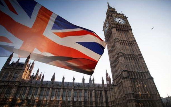 Βρετανία: Οι αστυνομικοί καταθέτουν τα όπλα τους μετά τη δίωξη εναντίον συναδέλφου τους