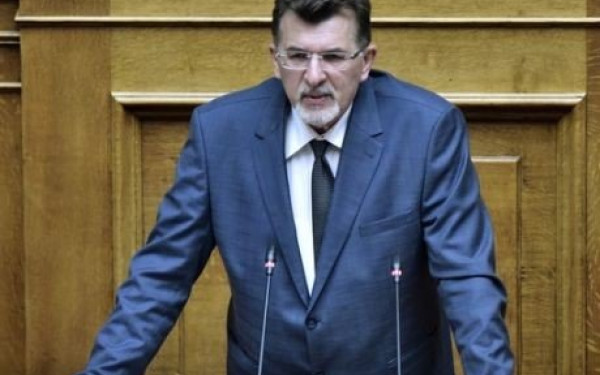 «Φλερτάρει» με τη διαγραφή ο βουλευτής του ΠΑΣΟΚ Μπουρχάν Μπαράν 