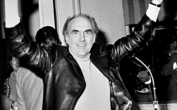 ΠΑΣΟΚ: Σχεδόν μισός αιώνας από την ίδρυσή του