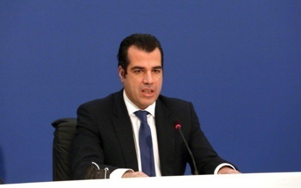 Πλεύρης για ανεμβολίαστους υγειονομικούς: Θα εφαρμόσουμε την απόφαση του ΣτΕ - Δεν θα γίνει δυναμίτιδα