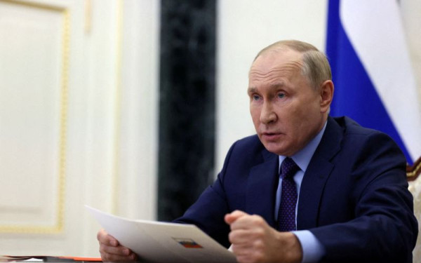 Bloomberg: Ο Πούτιν ετοιμάζει νέα επίθεση στην Ουκρανία την άνοιξη 