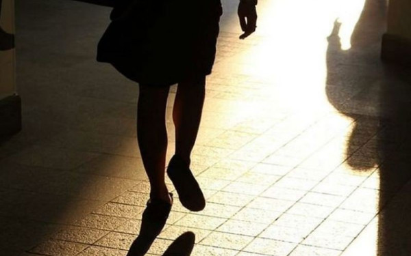 Στρατιωτικός έκανε «stalking» σε δύο γυναίκες: Τέθηκε σε διαθεσιμότητα με εντολή Δένδια Στρατιωτικός έκανε «stalking» σε δύο γυναίκες: Τέθηκε σε διαθεσιμότητα με εντολή Δένδια