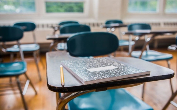 Αριστούχος μαθητής με όραση 2,5% πάει με πορτατίφ στο σχολείο για να βλέπει 