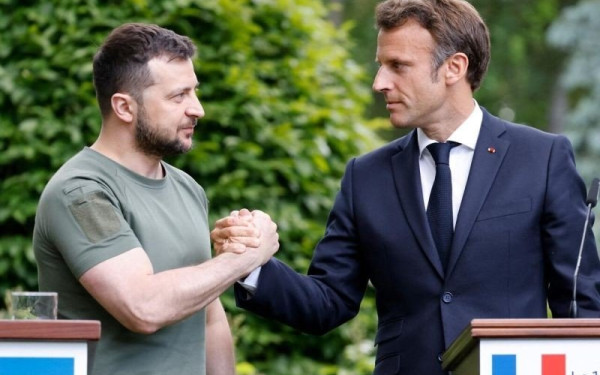 Αποστρατικοποιημένη ζώνη στη Ζαπορίζια θέλουν Ζελένσκι και Μακρόν