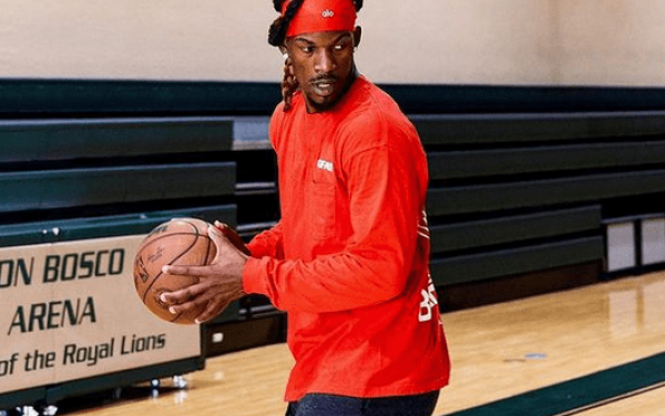 ΝΒΑ: Τα κοτσιδάκια του Τζίμι Μπάτλερ που έγιναν viral (βίντεο)