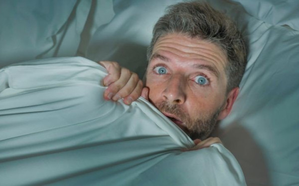 Πώς σχετίζεται η άνοια με τους εφιάλτες που μπορεί να βλέπουν οι άνδρες;