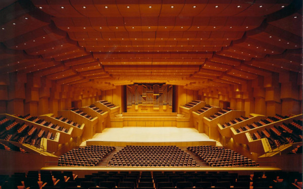 «ΒΙΑ/ΖΩ» στο Μέγαρο Μουσικής Θεσσαλονίκης