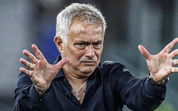 Η απόλυση που άλλαξε τη ζωή του Ζοζέ Μουρίνιο