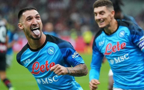 Ιταλία: Τεράστιο διπλό της Νάπολι στο Μιλάνο (βίντεο)