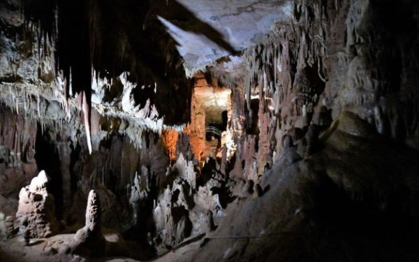 Χαλκιδική: Ανοίγει πιο σύγχρονο και ασφαλές την Άνοιξη του 2023 το Σπήλαιο των Πετραλώνων 