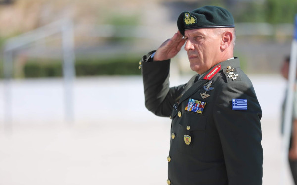 Στην Κύπρο ο αρχηγός ΓΕΕΘΑ για κοινές στρατιωτικές ασκήσεις