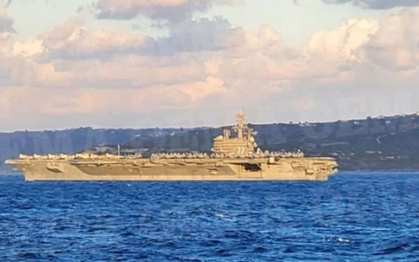 Κρήτη: Στο λιμάνι της Σούδας έδεσε το αμερικανικό αεροπλανοφόρο «George H.W. Bush»