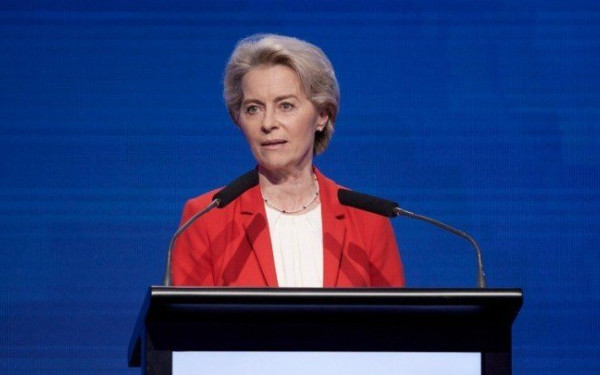 Νταβός - Φον ντερ Λάιεν: «Η Ευρώπη θα συνεχίσει να στηρίζει την Ουκρανία για όσο χρόνο χρειασθεί»