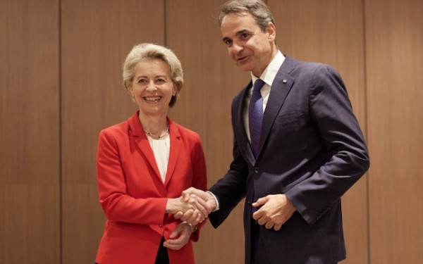 Η Ούρσουλα Φον Ντε Λάιεν για τη συνάντηση με τον Κυρ. Μητσοτάκη