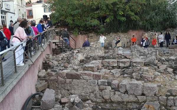 Η άγνωστη Μυτιλήνη συστήνεται στους κατοίκους της