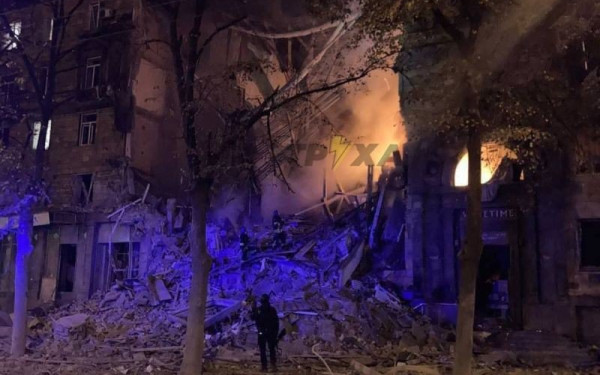 Ρωσικοί βομβαρδισμοί σε κατοικημένη περιοχή στη Ζαπορίζια – Τουλάχιστον δύο νεκροί (φωτ.)