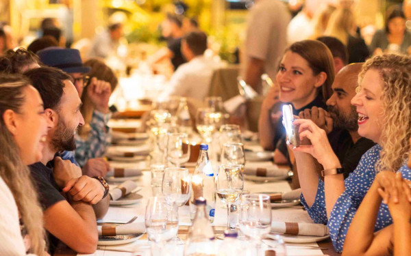 Βρετανοί influencers και opinion leaders στη Θεσσαλονίκη - Που ξεναγήθηκαν και ποια κουζίνα τους άρεσε