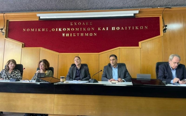 Να φύγει άμεσα η αστυνομία από το ΑΠΘ ζήτησαν καθηγητές του πανεπιστημίου 