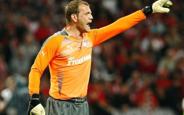 Ο Ρόι Κάρολ μιλάει για τη μάχη του με το τέρας της κατάθλιψης (βίντεο)