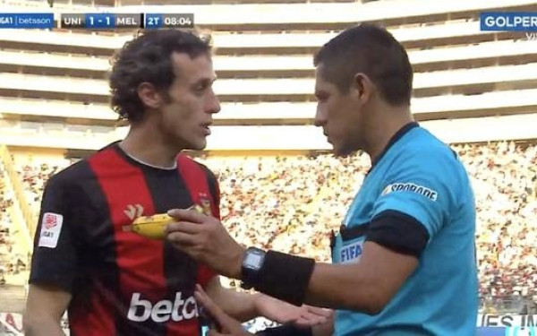 Ο ποδοσφαιρικός κόσμος στο Περού αντιδράει στα φαινόμενα ρατσισμού (βίντεο)