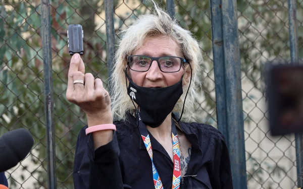 «Bόμβα» από την πρόεδρο των εκδιδόμενων γυναικών: Ο Μίχος ερχόταν στο χώρο μου και εξέδιδε τη 12χρονη σε πολιτικούς και ηθοποιούς (βίντεο)